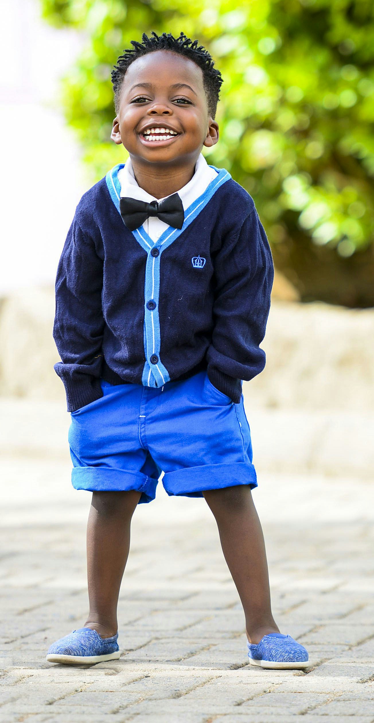 kid dress up with bowtie